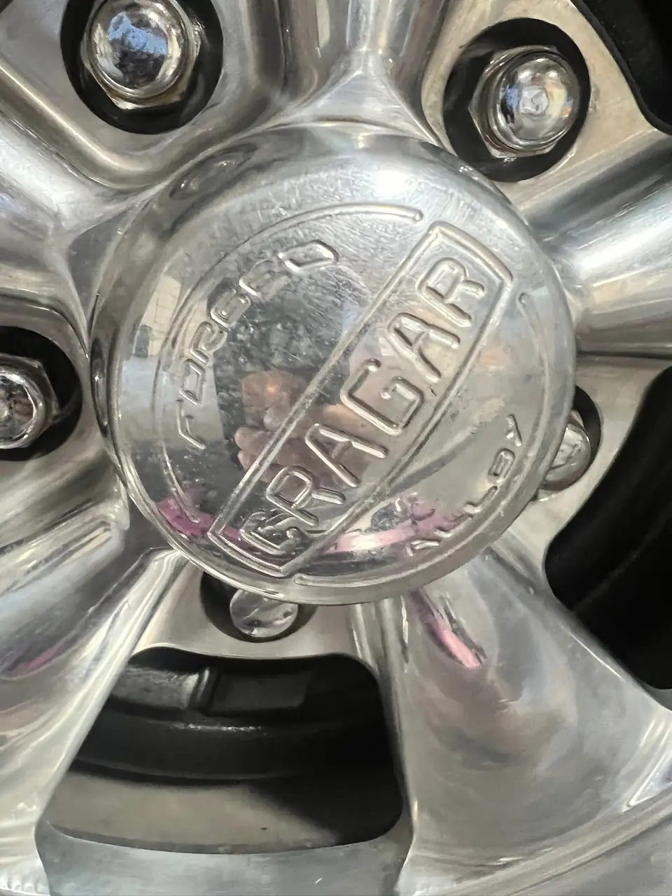 Polished Cragar forged alloy center cap